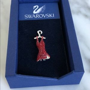 Swarovski tack dress pin super cute